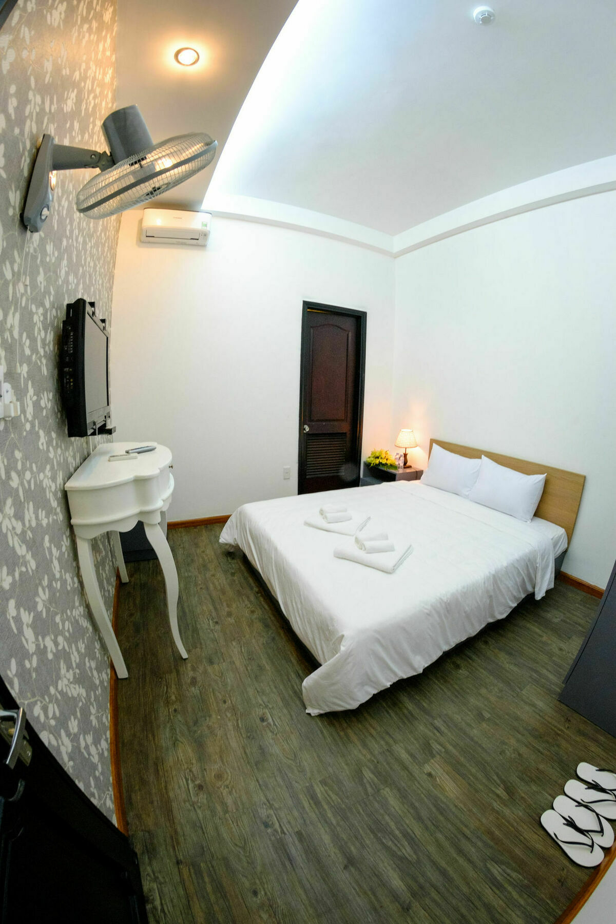Danang Center Hotel Exterior photo