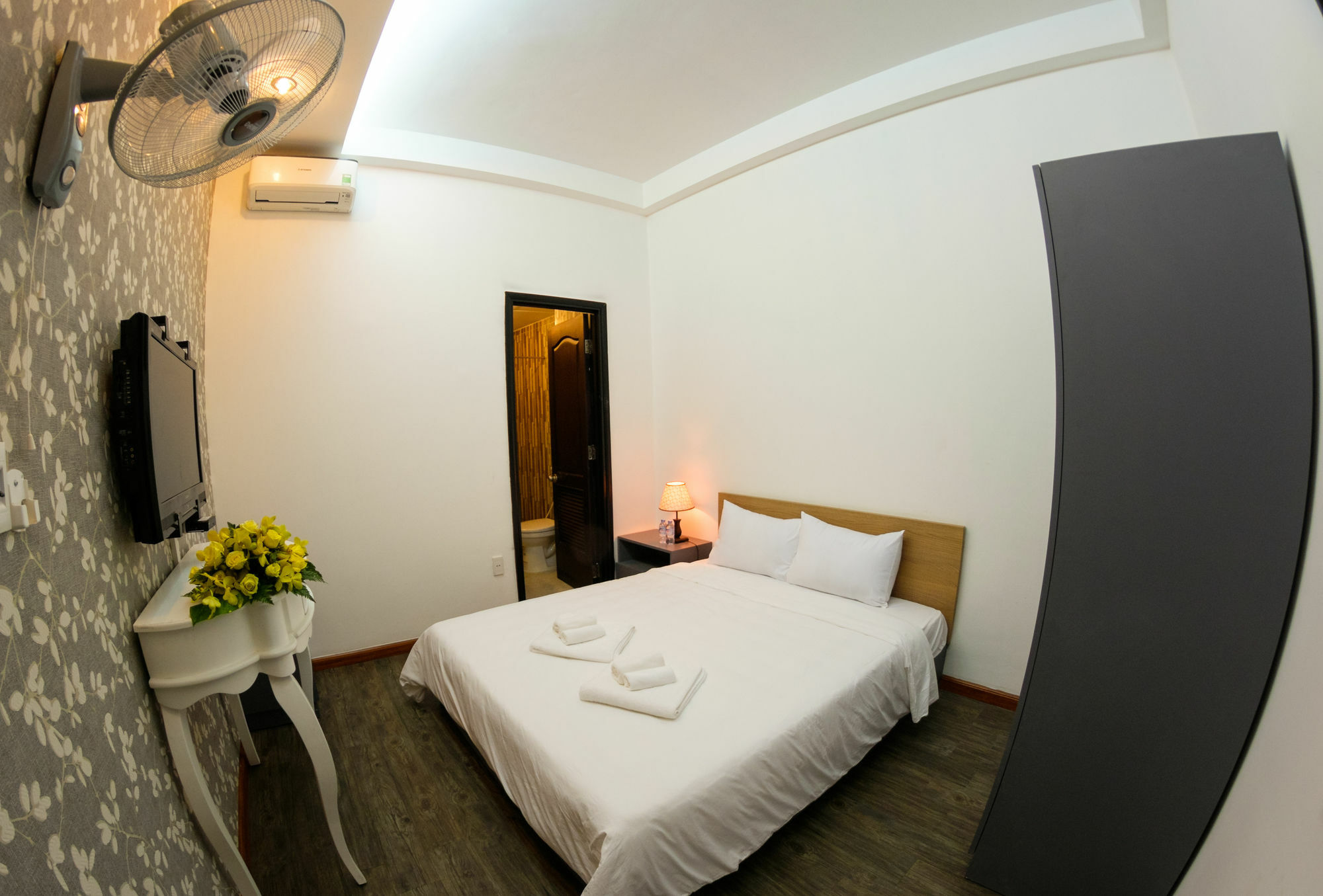 Danang Center Hotel Exterior photo